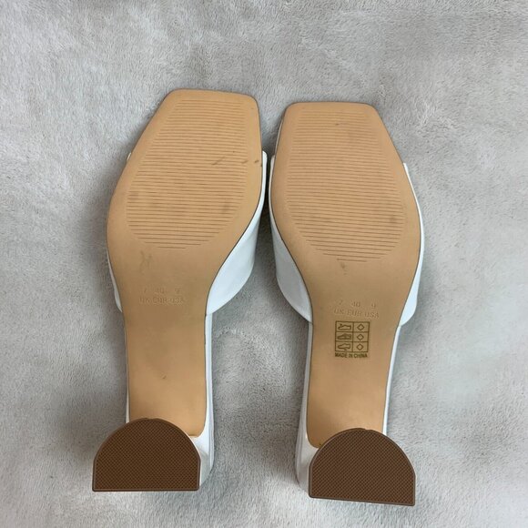 Boohoo Low Flat Heel Mule White  US 9 / UK 7 / EU40 - Picture 13 of 14